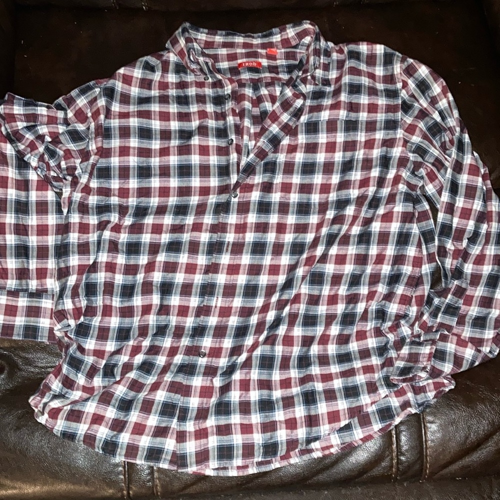 Men’s Izod Button Down Shirt